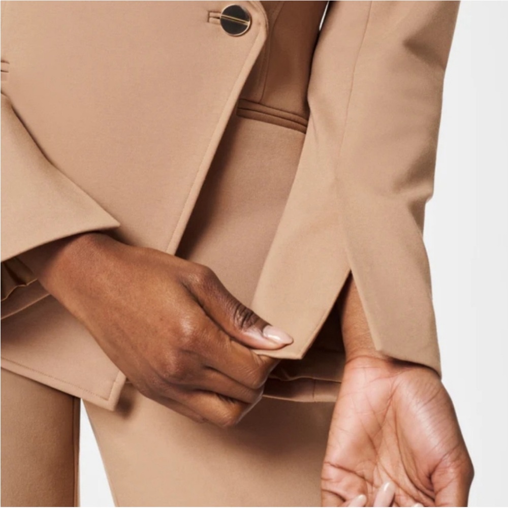 Spanx The Perfect Asymmetrical Blazer - Picture 4 of 10